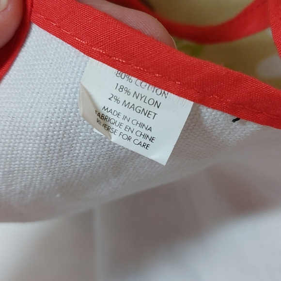 Pretend Soup Child's Cookbook & Sugarbooger Apron - Picture 4 of 13